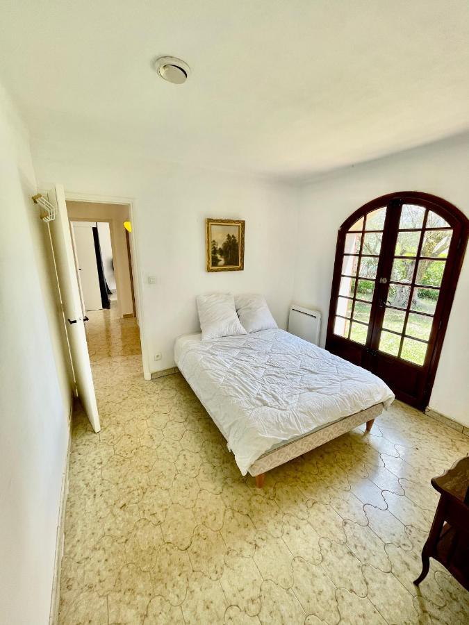 Maison En Provence Avec Piscine Le Beausset Luaran gambar